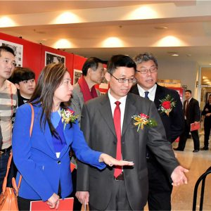 多伦多“盛世年轮”图片展惊艳亮相 在线展览永不落幕