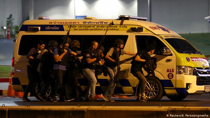 泰国严重枪击案:26人死亡 凶手被击毙