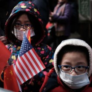 面对新冠肺炎,从抢购、检测和救治中看中美应对的异同