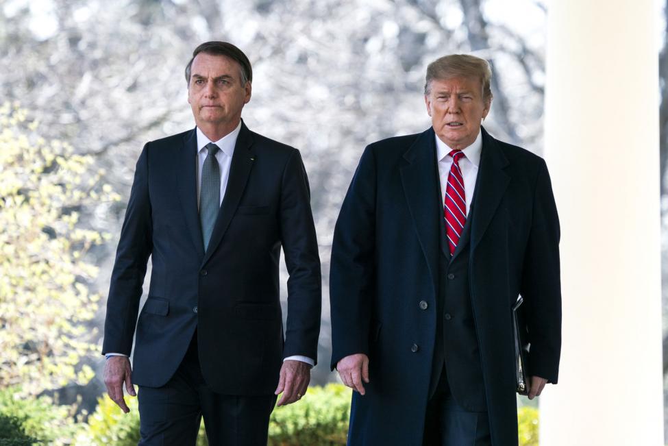 【快讯】巴西总统博尔索纳罗确诊 系首位染疫国家首脑 美国总统特朗普极有可能感染