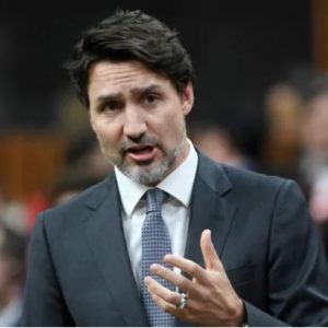 加拿大正在评估是否关闭边境 并警告加拿大人不要进行国际旅行 考虑对某些国际旅行者加强边境管制