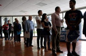 恐怖!加拿大失业率预料将飙升至13.9%,政府考虑减少接纳移民和难民, 十年来首次