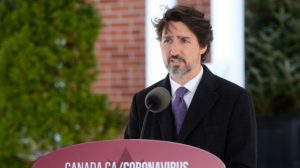 总理特鲁多今天宣布拨款40亿为奋战在一线的人员加薪