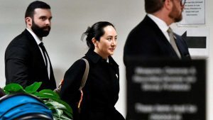 网友对孟晚舟案此次判决的精准点评 国跟国之间大部分时候都婊得好精彩