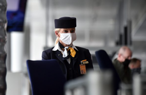 新规!加拿大要求海、陆、空出行所有人须戴口罩