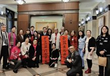 国会山里春意浓— 新华会团队受邀参加加拿大联邦自由党举行的“春节团拜会”。