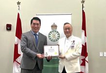 加雄集团总裁陆炳雄荣获国王查尔斯三世加冕勋章