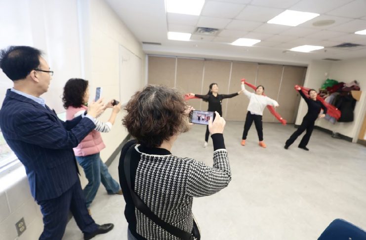 华裔媒体工作者协会举办讲座:助华裔长者勇闯“短视频时代”